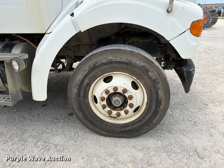 image for item EO8680 2005 Sterling L-Line dump truck