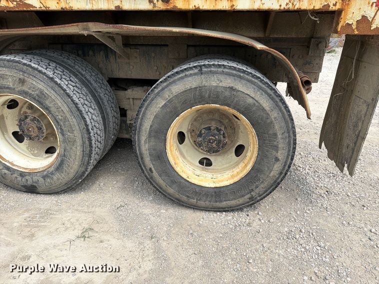 image for item EO8680 2005 Sterling L-Line dump truck