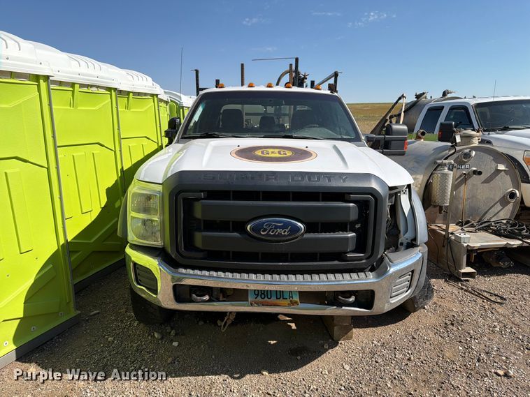 image for item ER1895 2013 Ford F550 vacuum truck