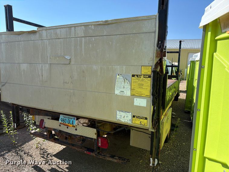image for item ER1895 2013 Ford F550 vacuum truck
