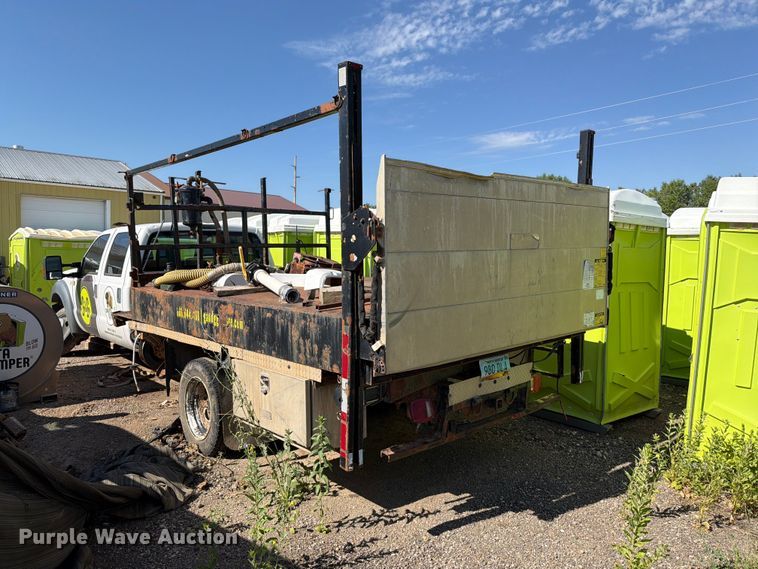 image for item ER1895 2013 Ford F550 vacuum truck
