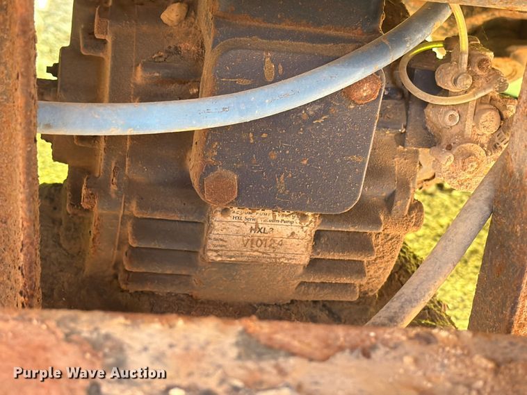 image for item ER1895 2013 Ford F550 vacuum truck