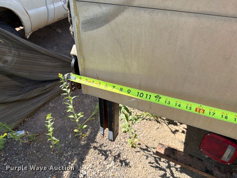 image for item ER1895 2013 Ford F550 vacuum truck