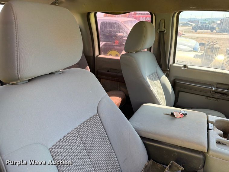 image for item ER1895 2013 Ford F550 vacuum truck