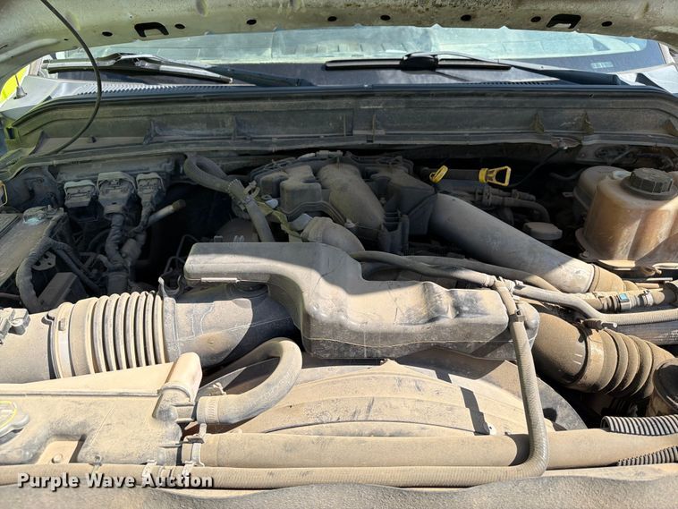 image for item ER1895 2013 Ford F550 vacuum truck