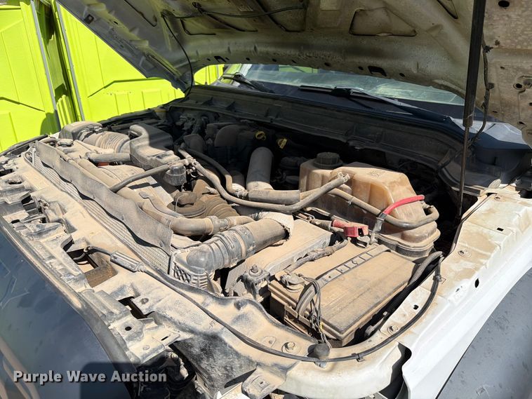 image for item ER1895 2013 Ford F550 vacuum truck