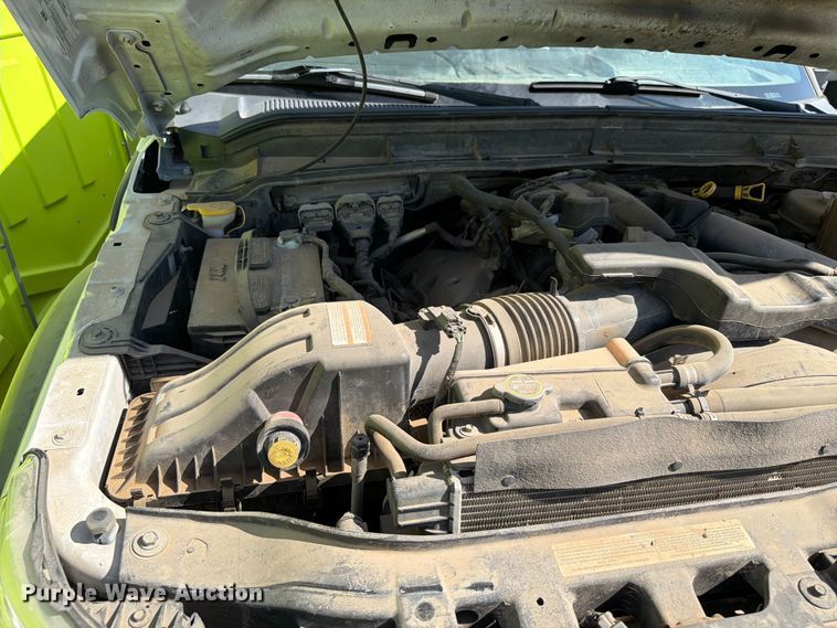 image for item ER1895 2013 Ford F550 vacuum truck