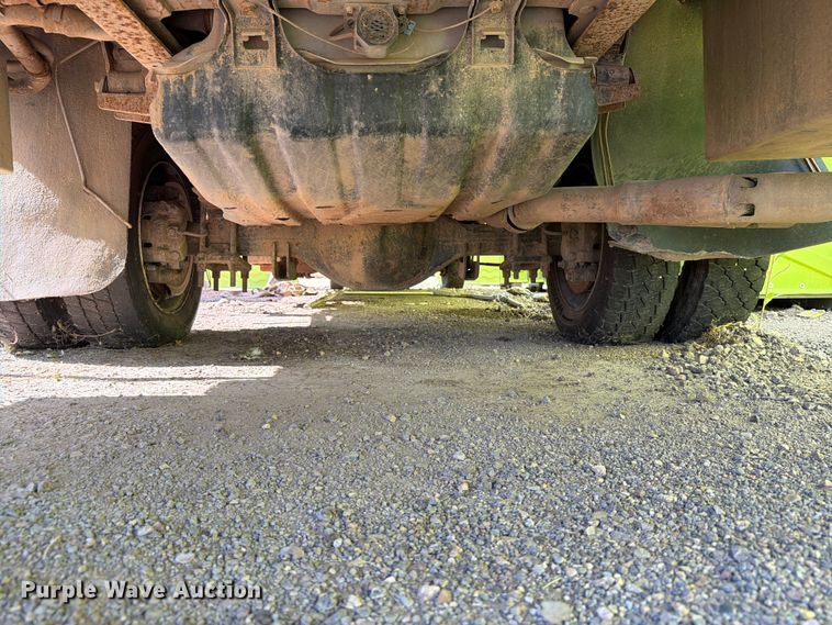 image for item ER1895 2013 Ford F550 vacuum truck