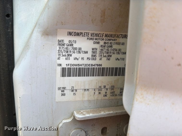 image for item ER1895 2013 Ford F550 vacuum truck