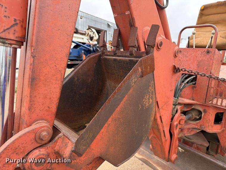 image for item ER1904 Ditch Witch 7610 trencher