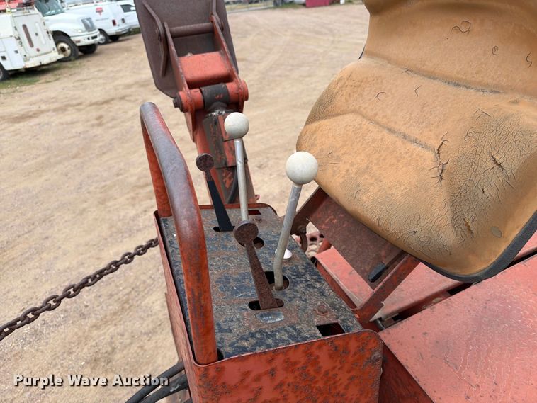 image for item ER1904 Ditch Witch 7610 trencher