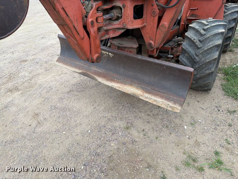 image for item ER1904 Ditch Witch 7610 trencher