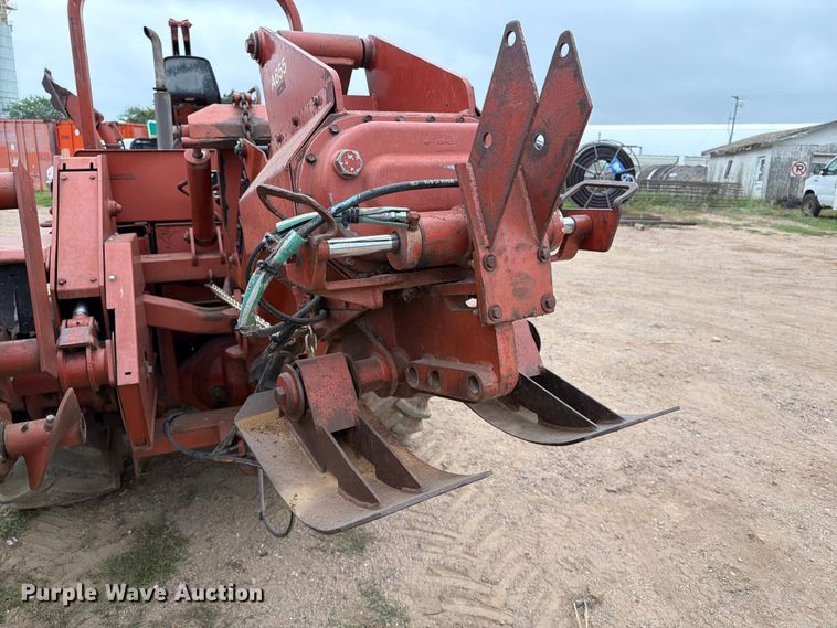 image for item ER1904 Ditch Witch 7610 trencher