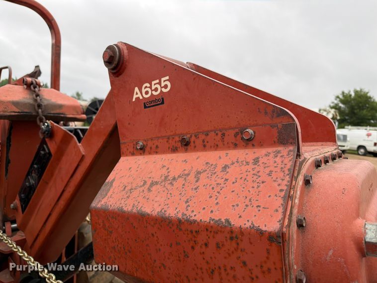 image for item ER1904 Ditch Witch 7610 trencher