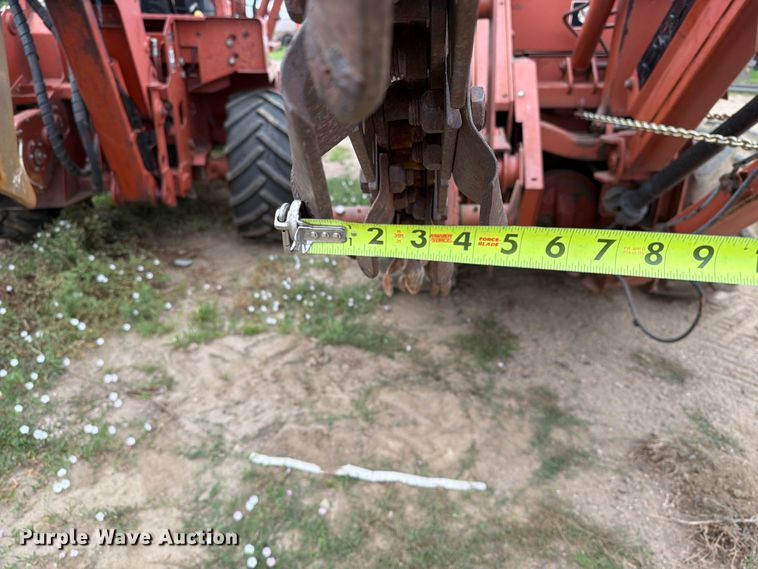 image for item ER1904 Ditch Witch 7610 trencher