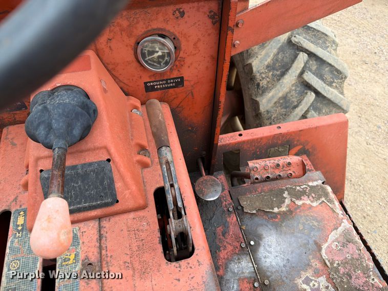 image for item ER1904 Ditch Witch 7610 trencher
