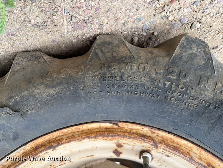 image for item ER1904 Ditch Witch 7610 trencher