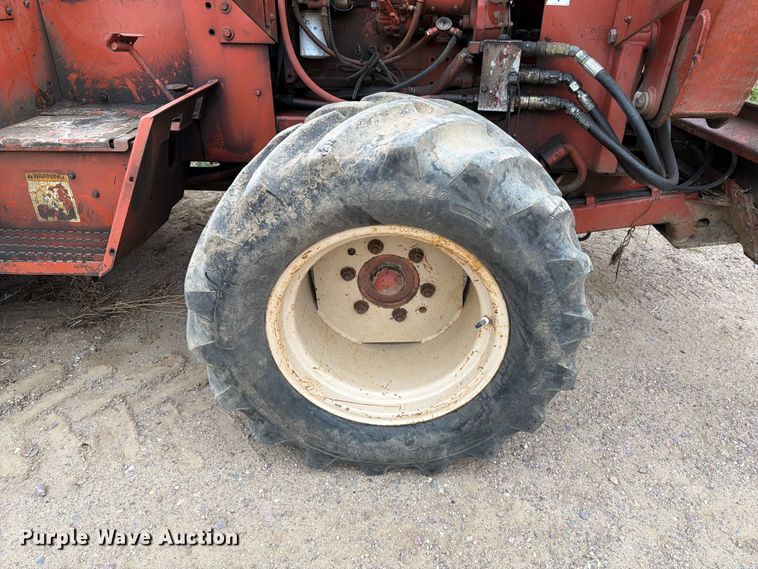 image for item ER1904 Ditch Witch 7610 trencher