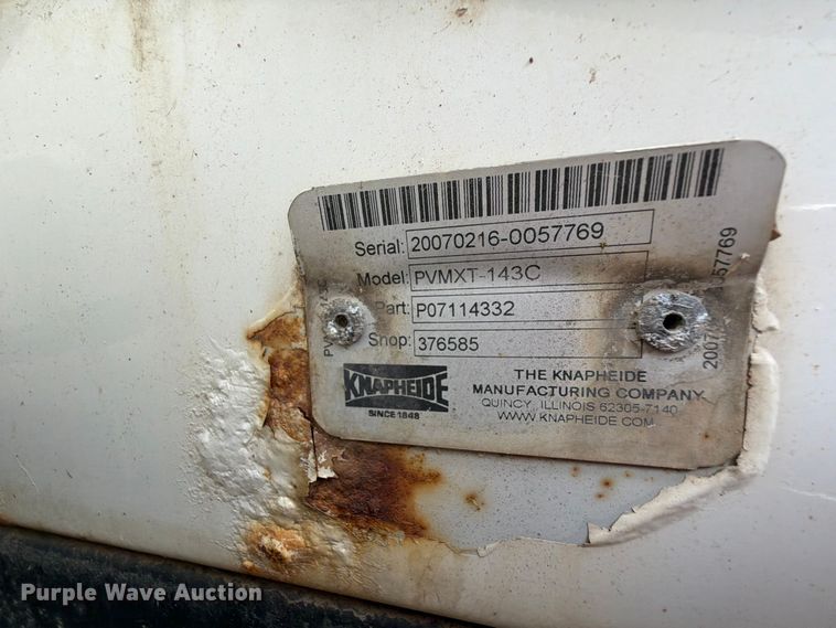 image for item ER1906 2006 Ford F450 flatbed truck