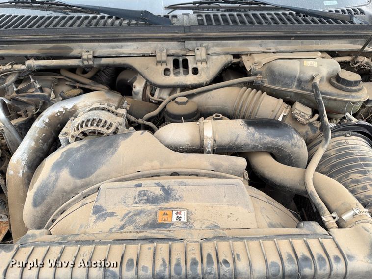 image for item ER1906 2006 Ford F450 flatbed truck