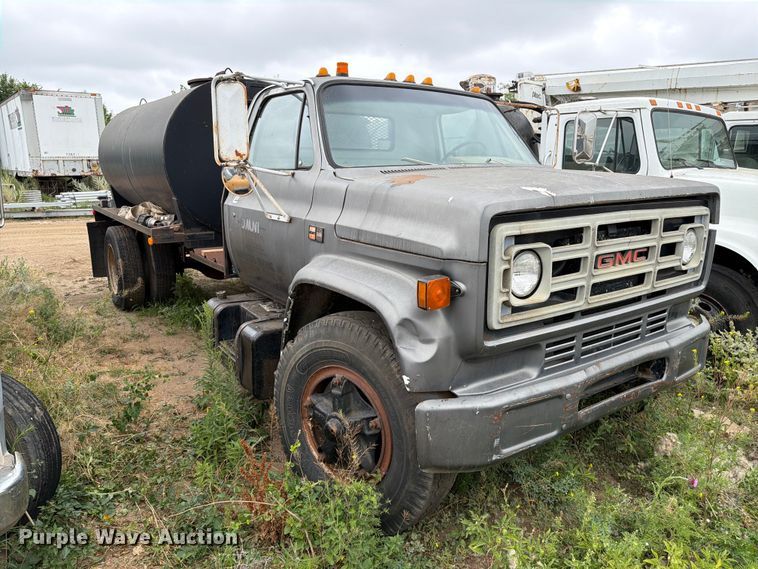 image for item ER1914 1986 GMC C7 water truck