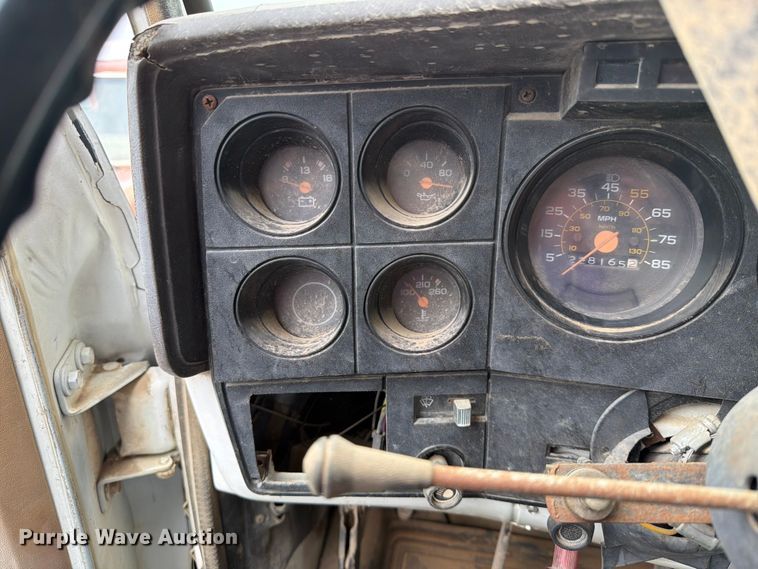 image for item ER1914 1986 GMC C7 water truck