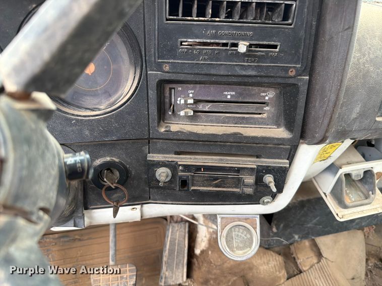 image for item ER1914 1986 GMC C7 water truck