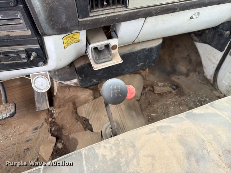 image for item ER1914 1986 GMC C7 water truck