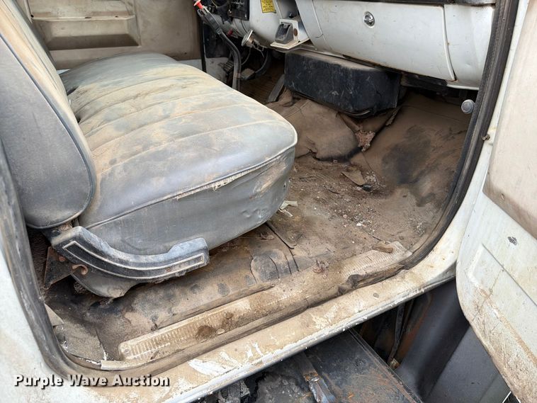 image for item ER1914 1986 GMC C7 water truck