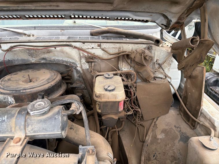 image for item ER1914 1986 GMC C7 water truck