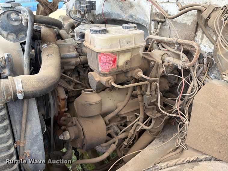 image for item ER1914 1986 GMC C7 water truck