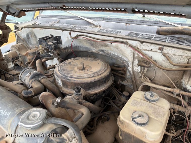image for item ER1914 1986 GMC C7 water truck