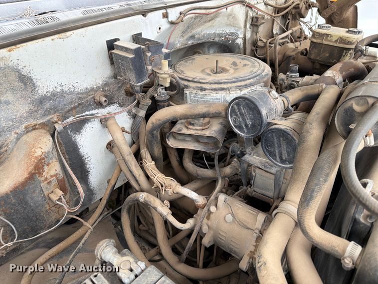 image for item ER1914 1986 GMC C7 water truck