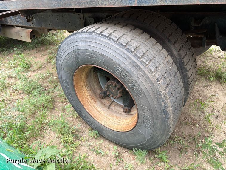 image for item ER1914 1986 GMC C7 water truck