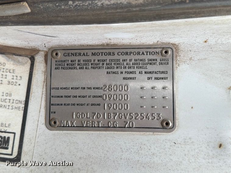 image for item ER1914 1986 GMC C7 water truck