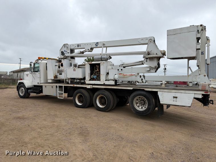image for item ER1918 1988 GMC General under bridge inspection truck