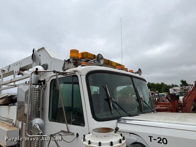 image for item ER1918 1988 GMC General under bridge inspection truck