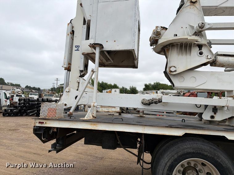 image for item ER1918 1988 GMC General under bridge inspection truck