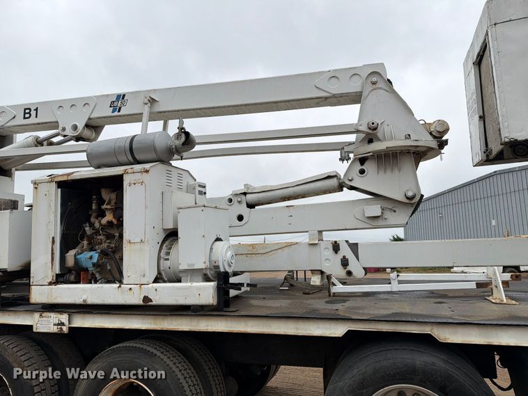 image for item ER1918 1988 GMC General under bridge inspection truck