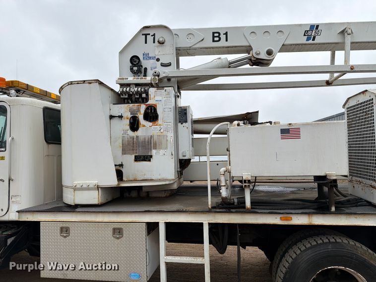 image for item ER1918 1988 GMC General under bridge inspection truck