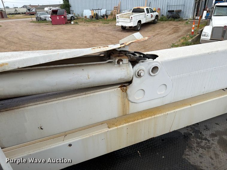 image for item ER1918 1988 GMC General under bridge inspection truck