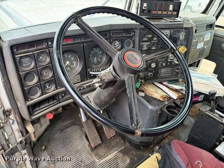 image for item ER1918 1988 GMC General under bridge inspection truck