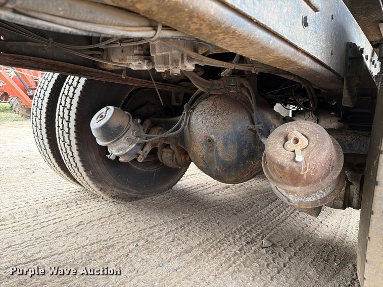 image for item ER1918 1988 GMC General under bridge inspection truck