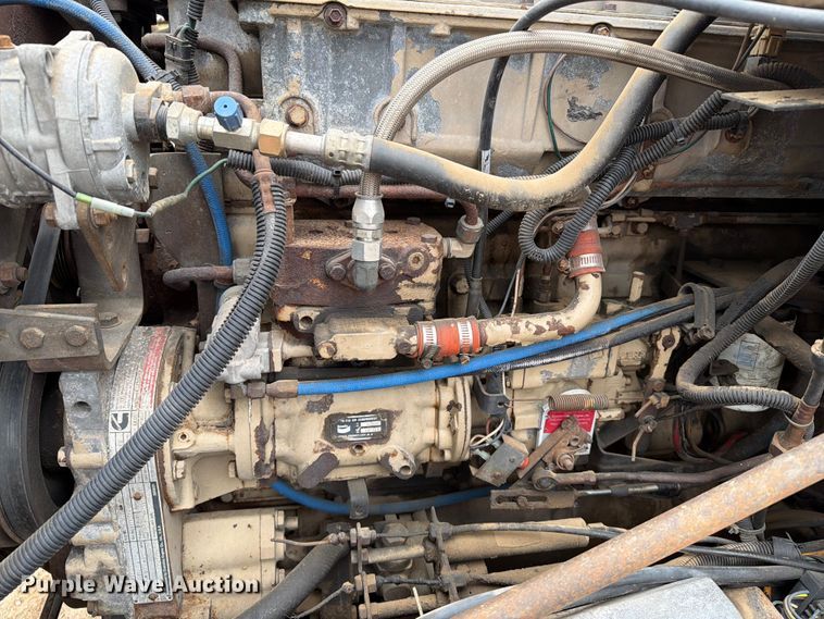 image for item ER1918 1988 GMC General under bridge inspection truck
