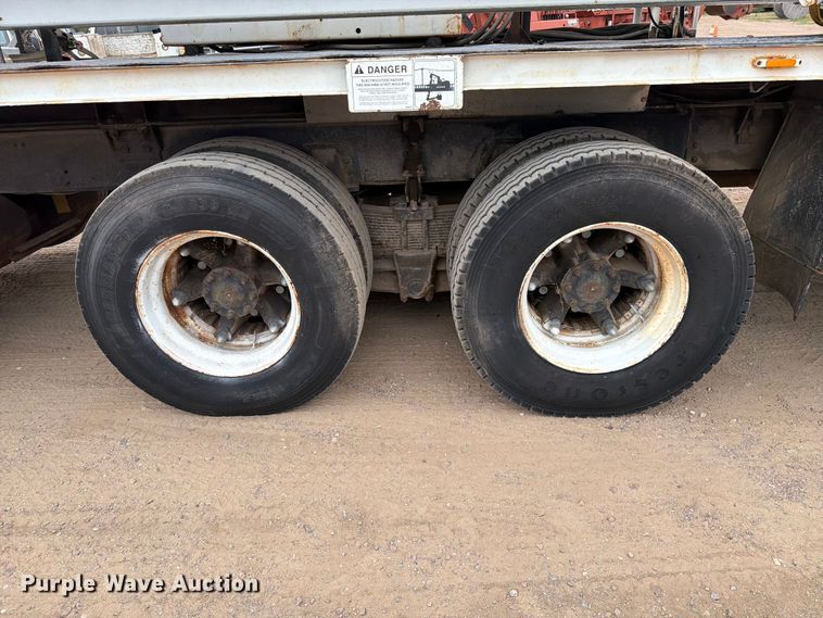 image for item ER1918 1988 GMC General under bridge inspection truck