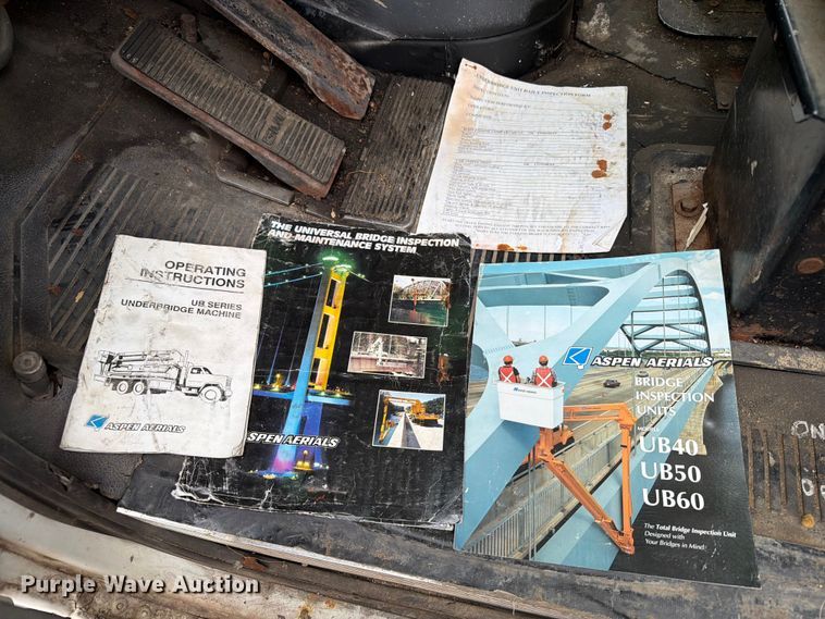 image for item ER1918 1988 GMC General under bridge inspection truck