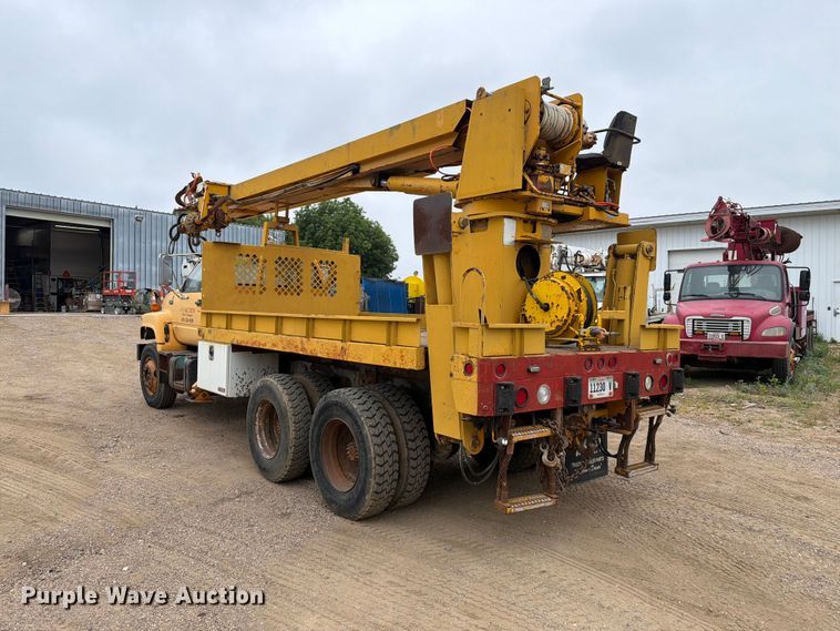 image for item ER1919 1991 GMC C7 digger derrick truck
