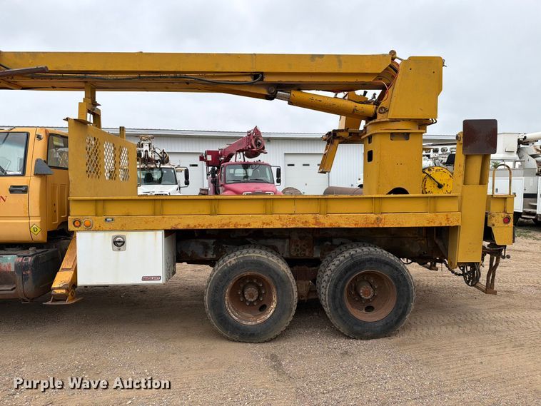image for item ER1919 1991 GMC C7 digger derrick truck