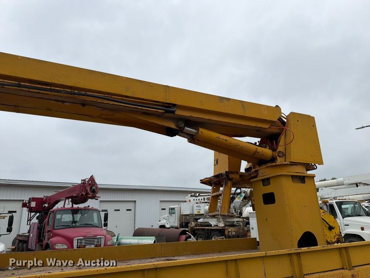 image for item ER1919 1991 GMC C7 digger derrick truck