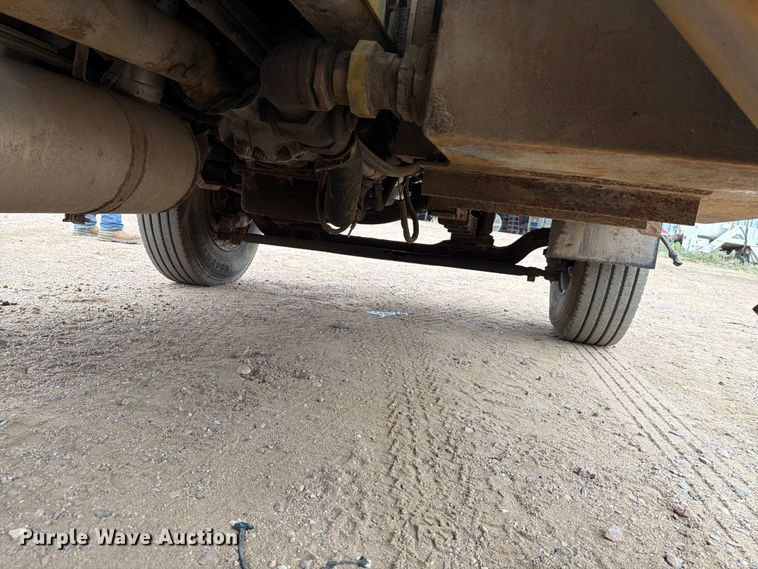 image for item ER1919 1991 GMC C7 digger derrick truck